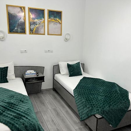 Motel Buti Sighetu Marmaţiei Exterior foto