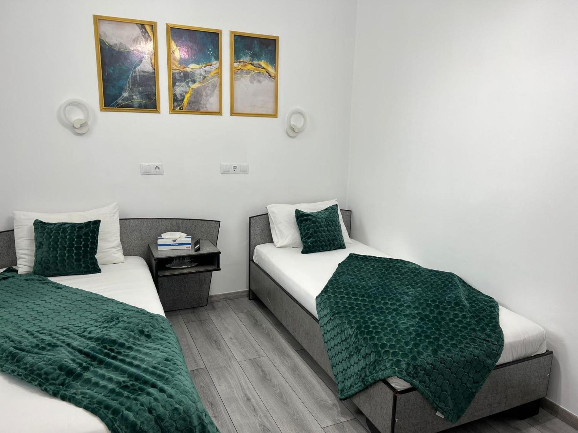 Motel Buti Sighetu Marmaţiei Exterior foto