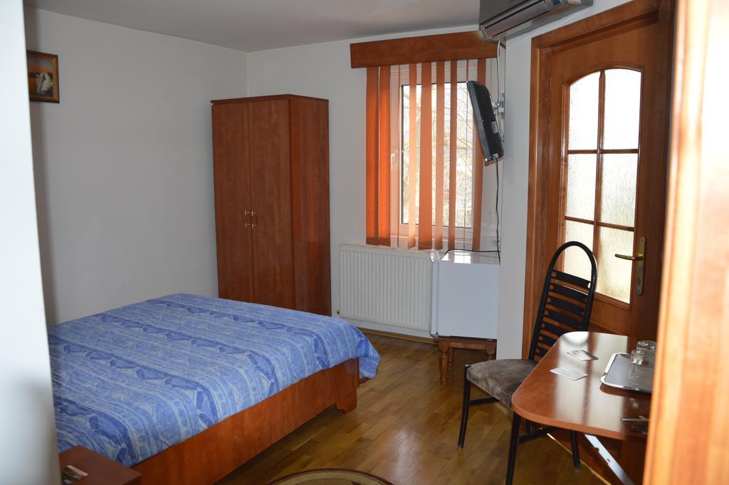 Motel Buti Sighetu Marmaţiei Quarto foto
